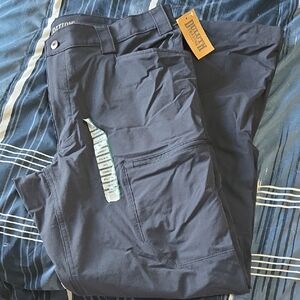 Duluth Trading Co Navy Men's Cargo Pants with Utility Pockets 38x34